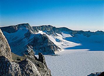 《光明记忆：无限》春节版已更新 免费领取性感旗袍